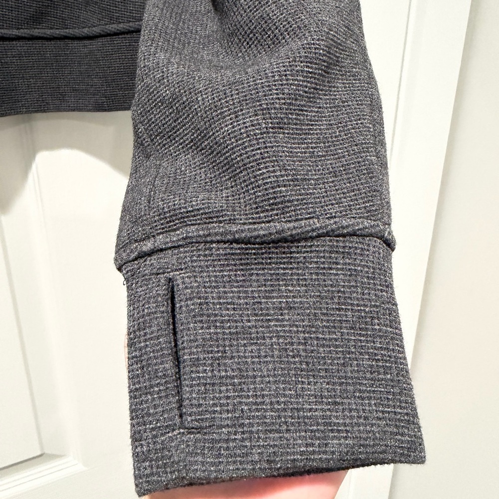 Auth.✅ Lululemon Scuba Waffle Full Zip Hoodie in “Graphite Grey” Size M/L🩶 - Picture 7 of 10